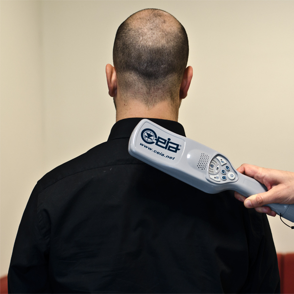 Handheld metal detector CEIA untuk pemeriksaan keamanan dan deteksi logam